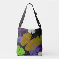Golden Bloom Contrast – Bold Floral Statement