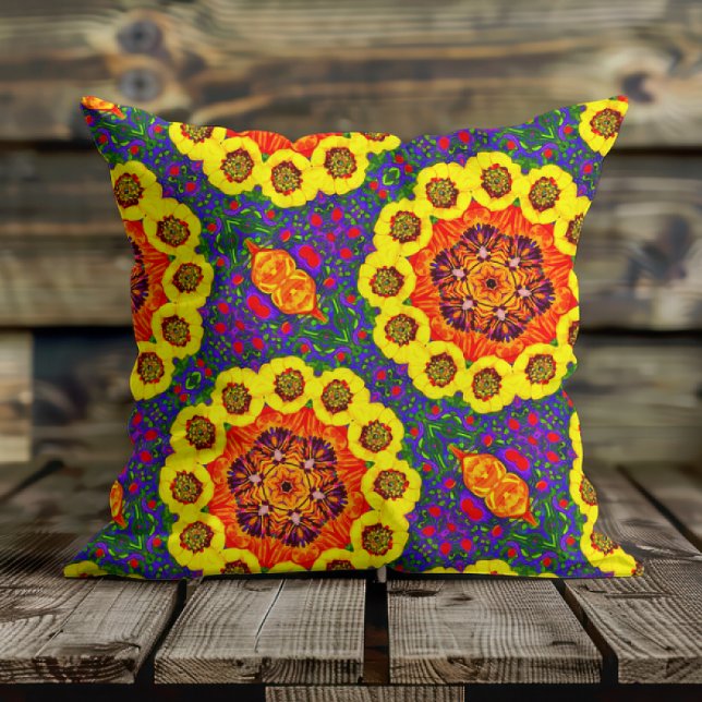Golden flower kaleidoscope cushion (Creator Uploaded)