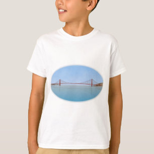 Golden Gate Bridge: 3D Model: T-Shirt