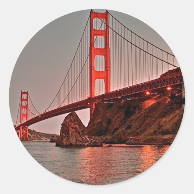 Golden Gate Bridge at Sun Down Classic Round Sticker (Front)