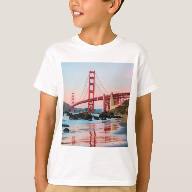 Golden gate bridge throw pillow T-Shirt (Front)