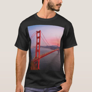 Golden gate bridge throw pillow T-Shirt