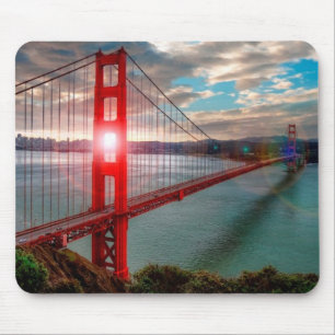 Golden Gate Bridge with Sun Shining through. Mouse Mat