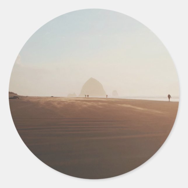 Golden hour at Cannon Beach  Classic Round Sticker (Front)