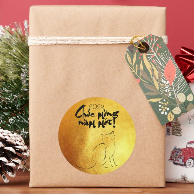 Golden Lunar Vietnamese Cat Year 2023 RSt Classic Round Sticker (Holiday)