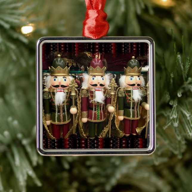 Golden Nutcracker Soldiers Christmas Metal Tree Decoration (Tree)