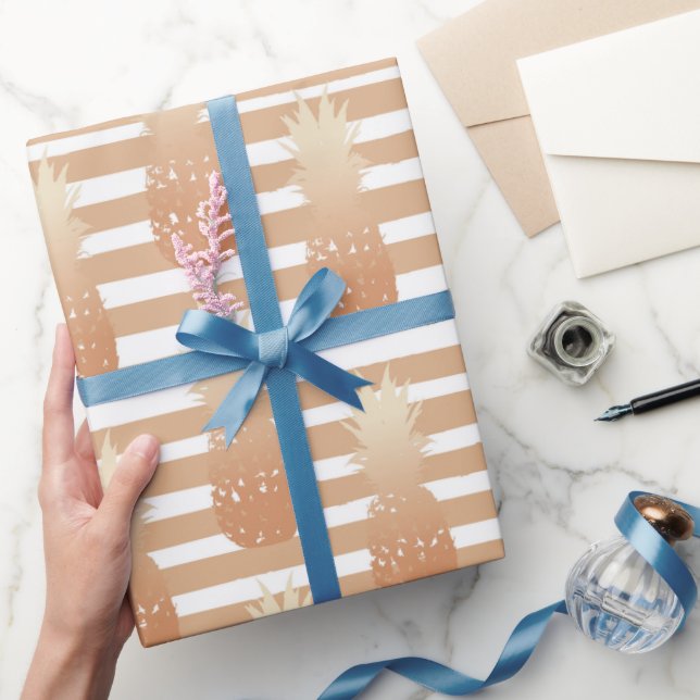 Golden Pineapples Pattern Wrapping Paper (Gifting)