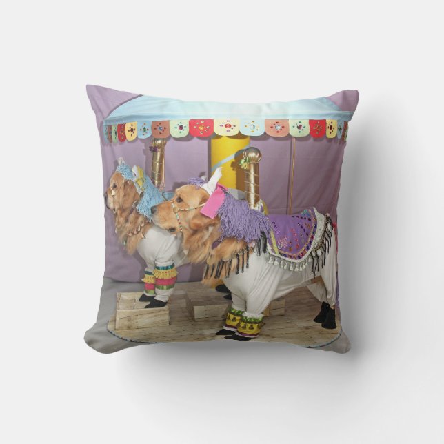 Golden Retriever Carousel Cushion (Front)