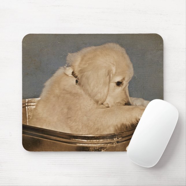 Golden Retriever in Retro Washtub  Mouse Mat (With Mouse)