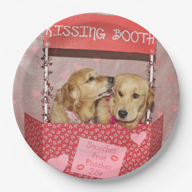 Golden Retriever Kissing Booth Paper Plate (Front)