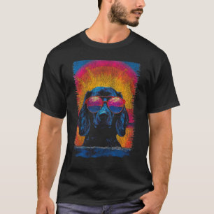 Golden Retriever Wearing Sunglasses 80s Vintage Re T-Shirt