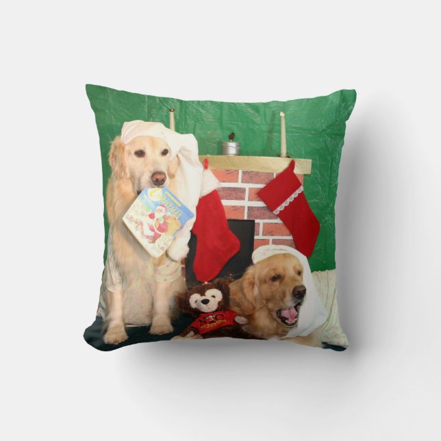 Golden Retrievers The Night Before Christmas Cushion (Front)