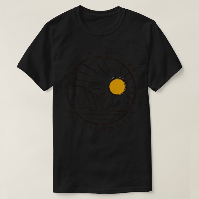 Golden slumbers fill your eyes T-Shirt (Design Front)