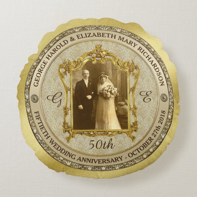 Golden Wedding Anniversary Classic Photo Frame Round Cushion (Front)