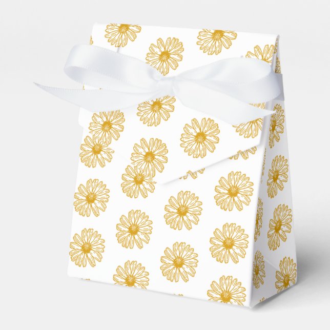 Golden Yellow Daisies Print, Daisy Floral Pattern Favour Box (Front Side)