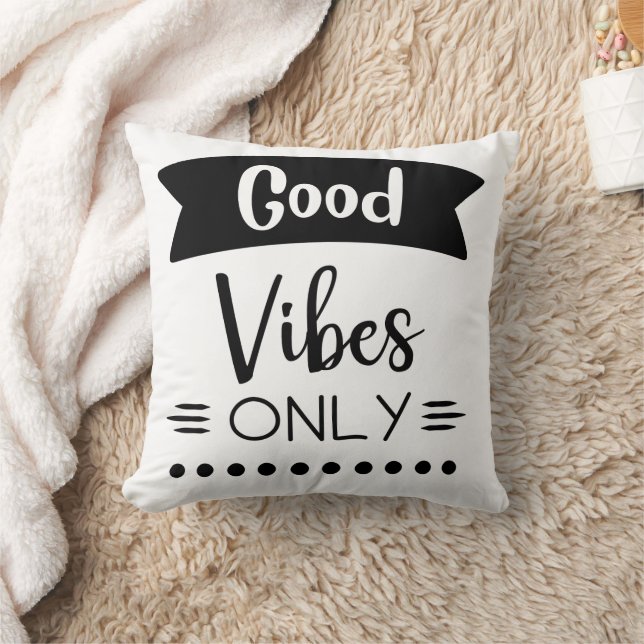 Good Vibes Only Cushion (Blanket)
