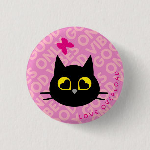 Good Vibes Only Kuro Catto Badge – Heart Eyes Cat 