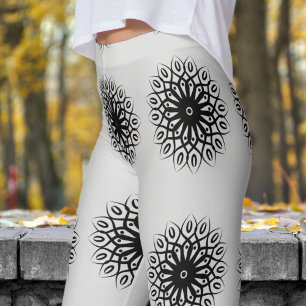Gorgeous Gainsboro White Mandela Pattern Leggings