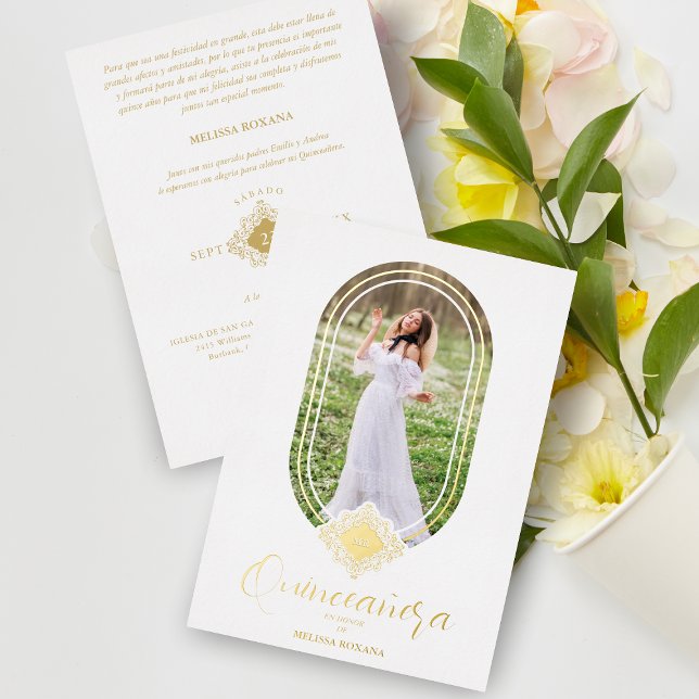 Gorgeous Oval Shape Effect Spanish Quinceañera (Creator Uploaded)