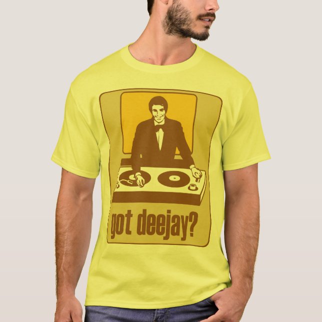 GOT DEEJAY RETRO DJ T-Shirt (Front)