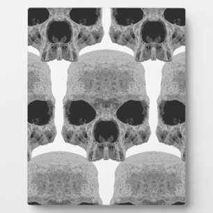 goth skulls plaque