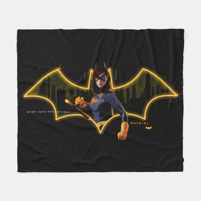 Gotham Knights Batgirl in Logo Fleece Blanket (Front (Horizontal))