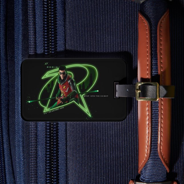 Gotham Knights Robin in Logo Luggage Tag (Front Insitu 4)