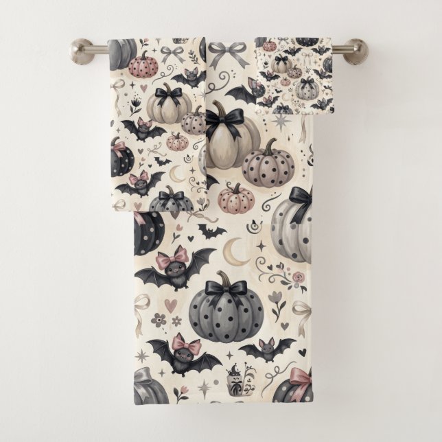 Gothic Halloween Pumpkins & Bats Pattern Bath Towel Set (Insitu)