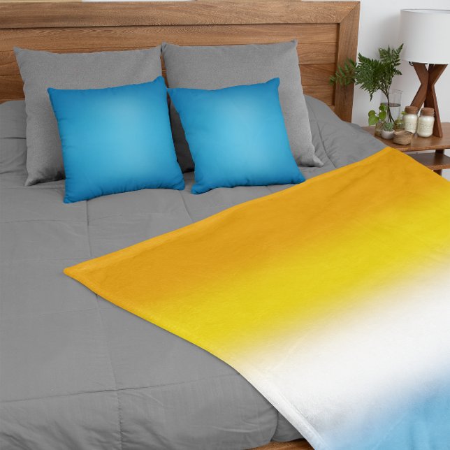 Gradient AroAce Pride Flag – Colourful AroAce Flag Fleece Blanket (Creator Uploaded)