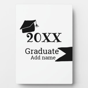 Graduate 20XX graduation hat simple minimal modern Plaque