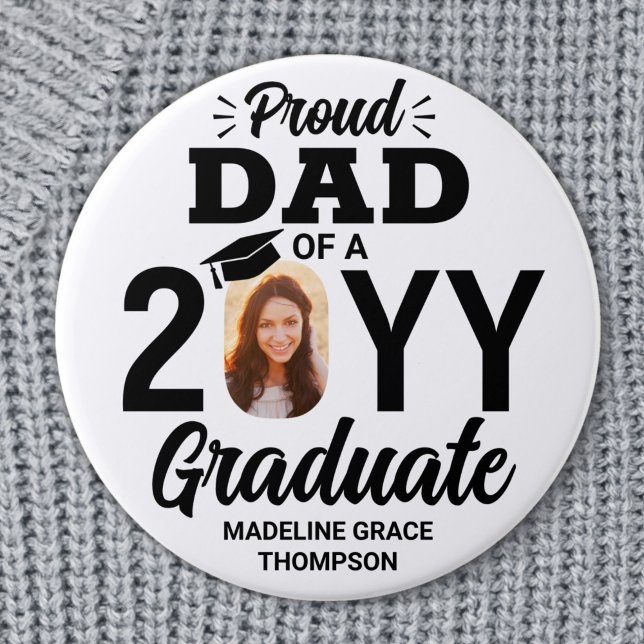 Graduate Photo Proud Dad Modern Black and White 7.5 Cm Round Badge (Creator Uploaded)