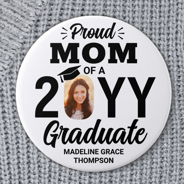 Graduate Photo Proud Mum Modern Black and White 7.5 Cm Round Badge (Creator Uploaded)