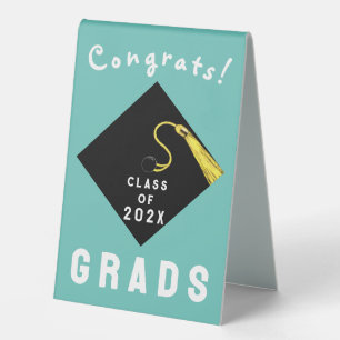 Graduation Congrats Decor