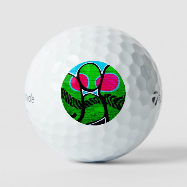 Graffiti 12 tmtp5 gbcnm golf balls (Front)