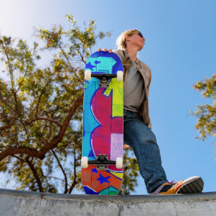 Graffiti Heart Skateboard