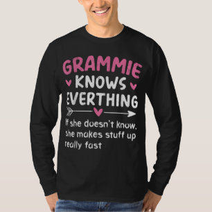 Grammie Knows Everything Vintage Mother's Day Gran T-Shirt