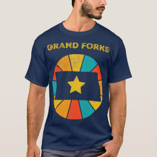 Grand Forks North Dakota Vintage Distressed Souven T-Shirt