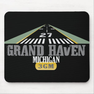 Grand Haven MI - Airport Runway Mouse Mat