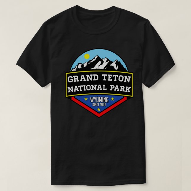 GRAND TETON NATIONAL PARK WYOMING BEAR 1929 HIKING T-Shirt (Design Front)