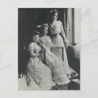 Granddaughters Queen Victoria - Edinburgh #009D Postcard