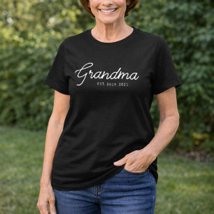 Grandma Established New Grandmother Gift T-Shirt
