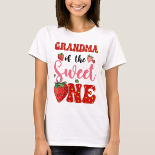 Grandma Of Sweet One Strawberry Frist 1st Birthday T-Shirt