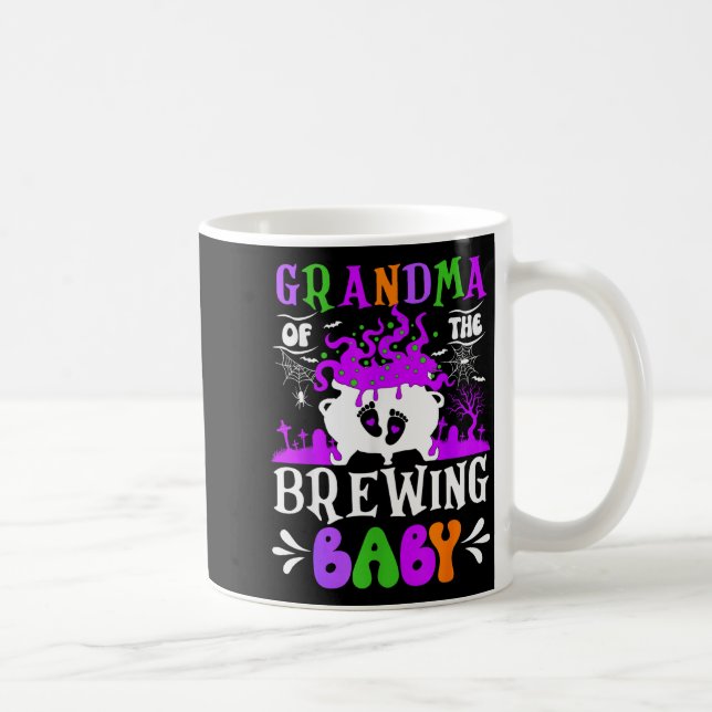 Grandma Of The Brewing Baby Grandma To Be Hallowee Coffee Mug (Right)