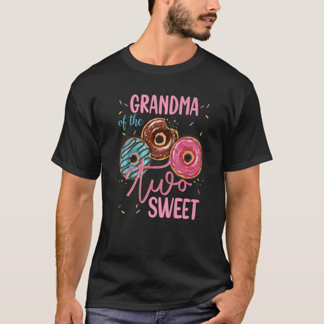 Grandma Of The Sweet Two 2nd Doughnut Birthday Par T-Shirt (Front)