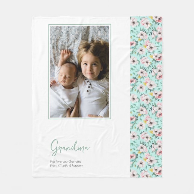 Grandma Pretty Personalised Pink Green Flower Fleece Blanket (Front)