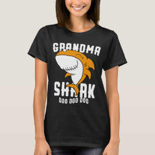Grandma Shark Mummy Birthday Halloween Christmas T-Shirt