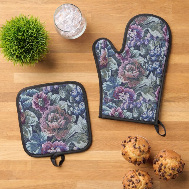 Grandma's Floral Couch Pattern Image Oven Mitt & Pot Holder Set (Top Down)