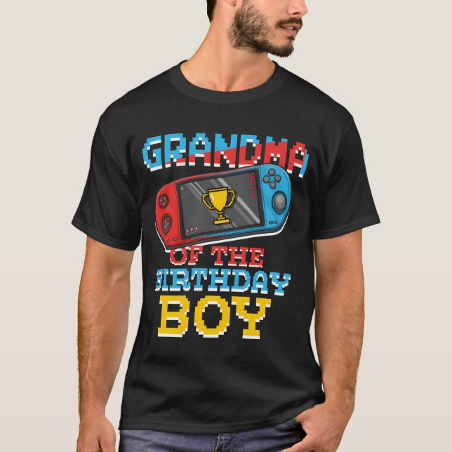 Grandmom Of Gamer Video Game Lover Gamer retro fun T-Shirt (Front)