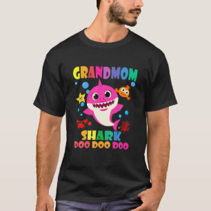 Grandmom Shark Doo Doo Funny Baby Mummy Daddy Kids T-Shirt