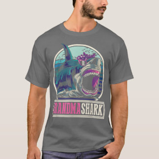 Grandmother Mothers Day Gift Animal Family Grandma T-Shirt